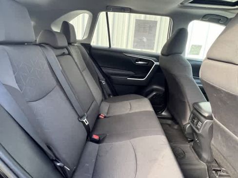 Used 2021 Toyota RAV4 XLE image 24