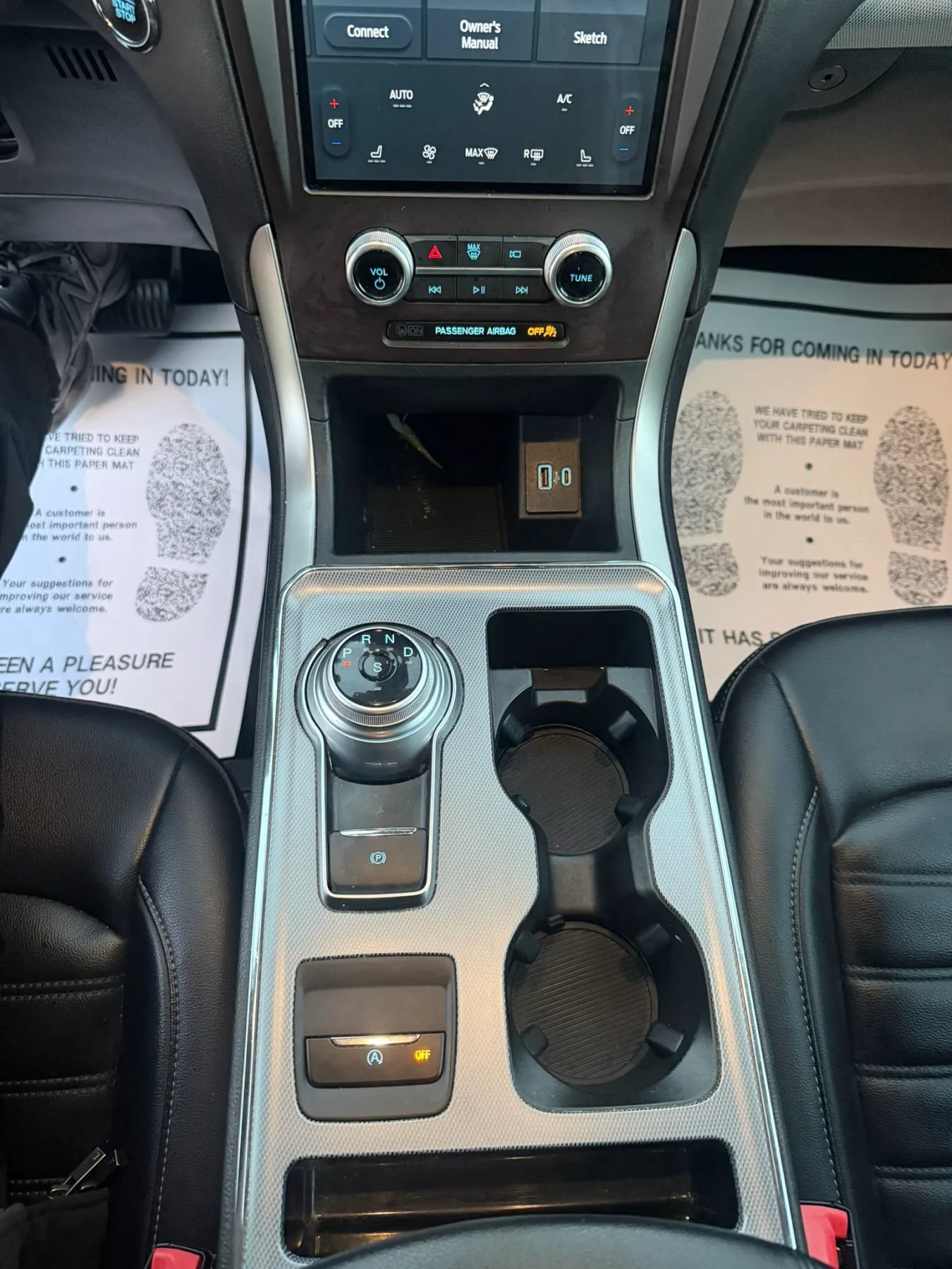 Used 2021 Ford Edge SEL AWD/4WD image 16