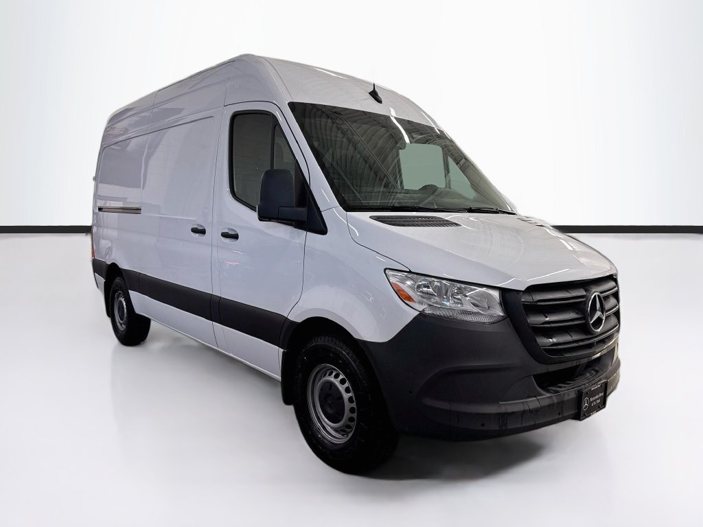 Used 2023 Mercedes-Benz Sprinter 2500 image 3