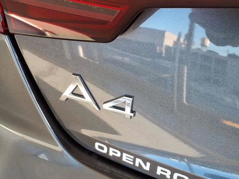 Used 2024 Audi A4 2.0T Premium w/ Convenience Package image 19