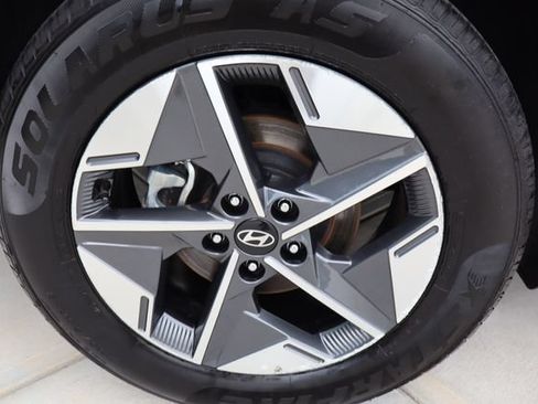Used 2025 Hyundai Tucson SEL FWD image 46