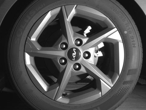 Used 2025 Kia K4 LXS image 14