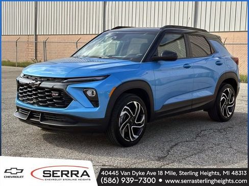 Used 2025 Chevrolet TrailBlazer RS w/ Convenience Package AWD/4WD image 1