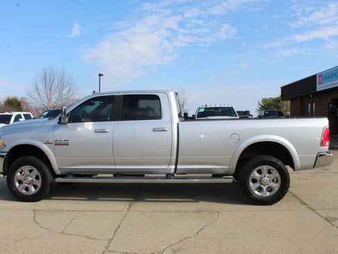Used 2016 RAM 2500 Laramie w/ Convenience Group image 4