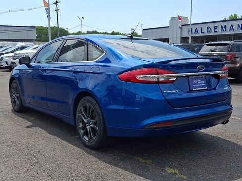 Used 2018 Ford Fusion SE w/ Equipment Group 201A FWD image 5