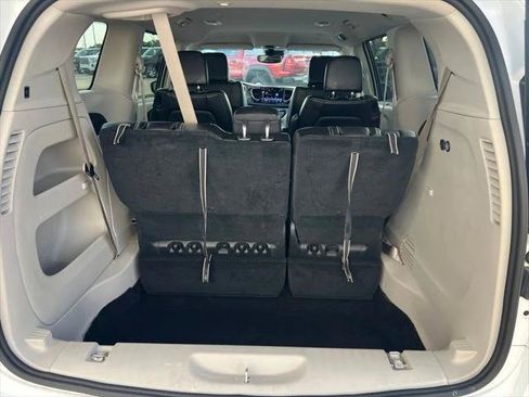 Certified 2023 Chrysler Pacifica Touring-L FWD image 30