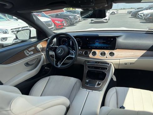Used 2022 Mercedes-Benz E 350 Sedan image 5