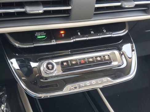 New 2026 Lincoln Corsair Premiere image 22