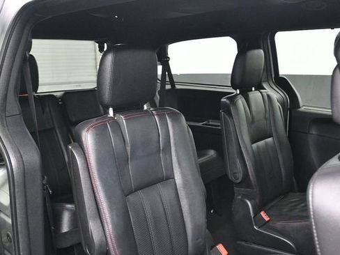 Used 2019 Dodge Grand Caravan GT image 10