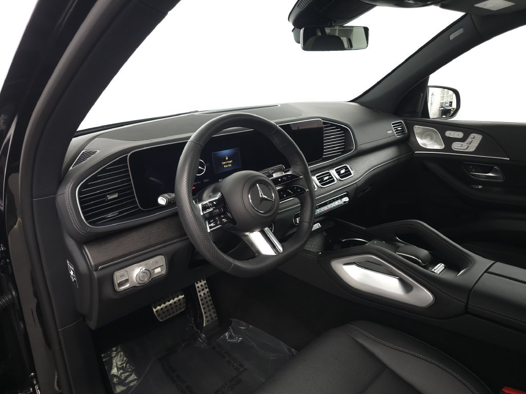 Certified 2026 Mercedes-Benz GLS 450 4MATIC image 9