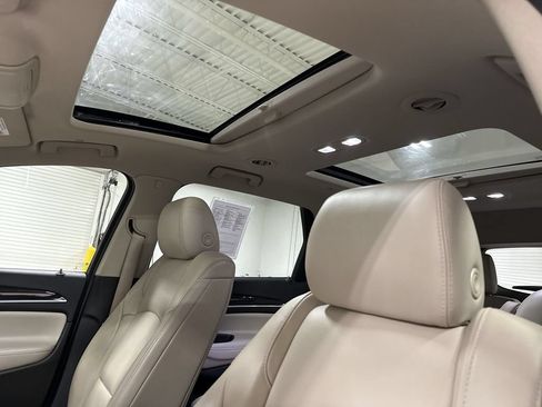 Used 2020 Buick Enclave Premium w/ Sun and Sites Package AWD/4WD image 20