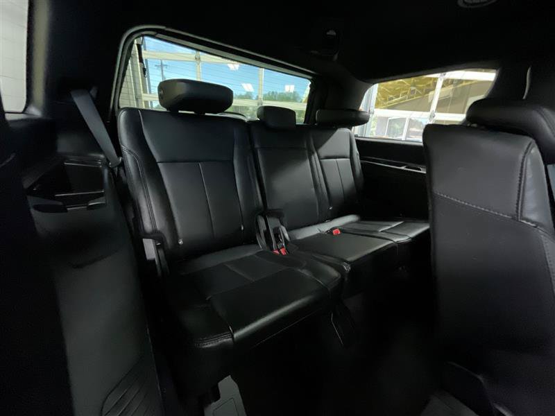 Used 2020 Ford Expedition XLT w/ Equipment Group 202A RWD image 27
