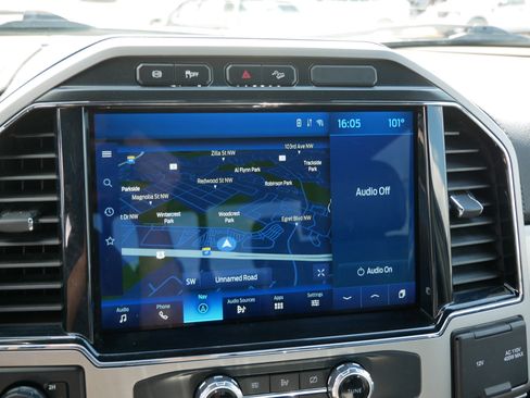 Used 2022 Ford F350 Lariat w/ Lariat Ultimate Package AWD/4WD image 22