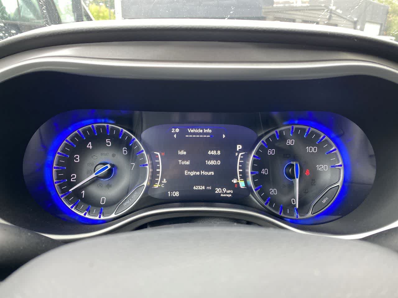 Used 2025 Chrysler Pacifica Select FWD image 26