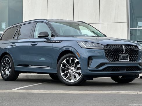New 2026 Lincoln Aviator Premiere w/ Jet Appearance Package image 1