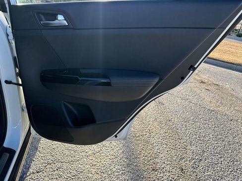 Certified 2022 Kia Sportage SX image 16