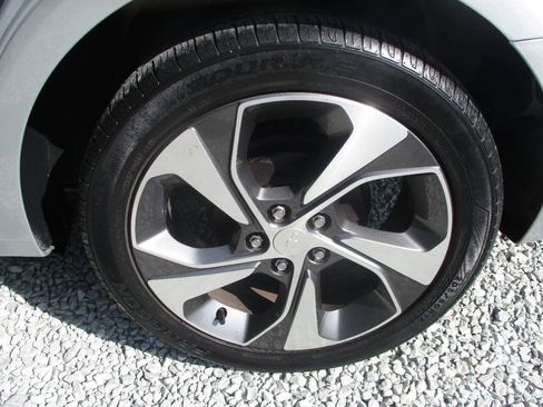 Used 2018 Chevrolet Sonic Premier FWD image 27
