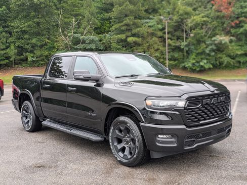 Used 2025 RAM 1500 Big Horn AWD/4WD image 11