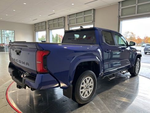 New 2025 Toyota Tacoma SR5 image 7