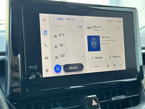 Used 2024 Toyota Corolla LE image 18