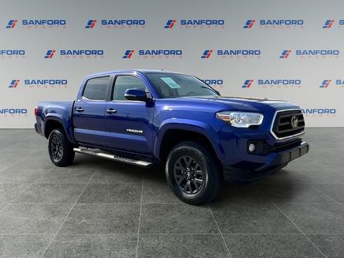 Used 2023 Toyota Tacoma SR5 w/ Technology Package AWD/4WD image 7