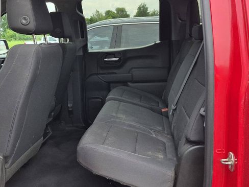 Used 2019 Chevrolet Silverado 1500 Custom w/ Custom Value Package AWD/4WD image 7