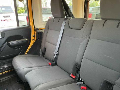Used 2021 Jeep Wrangler Unlimited Sport AWD/4WD image 21