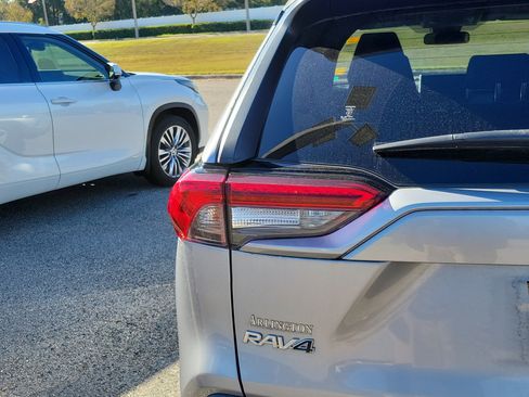 Used 2023 Toyota RAV4 LE image 17