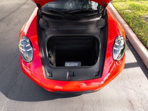 Used 2025 Porsche 911 Carrera RWD image 83