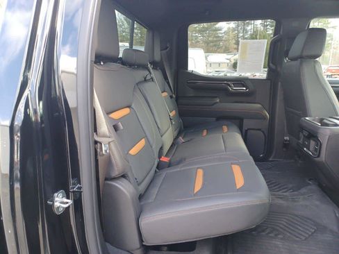 Used 2024 GMC Sierra 1500 AT4 w/ AT4 Premium Package image 17