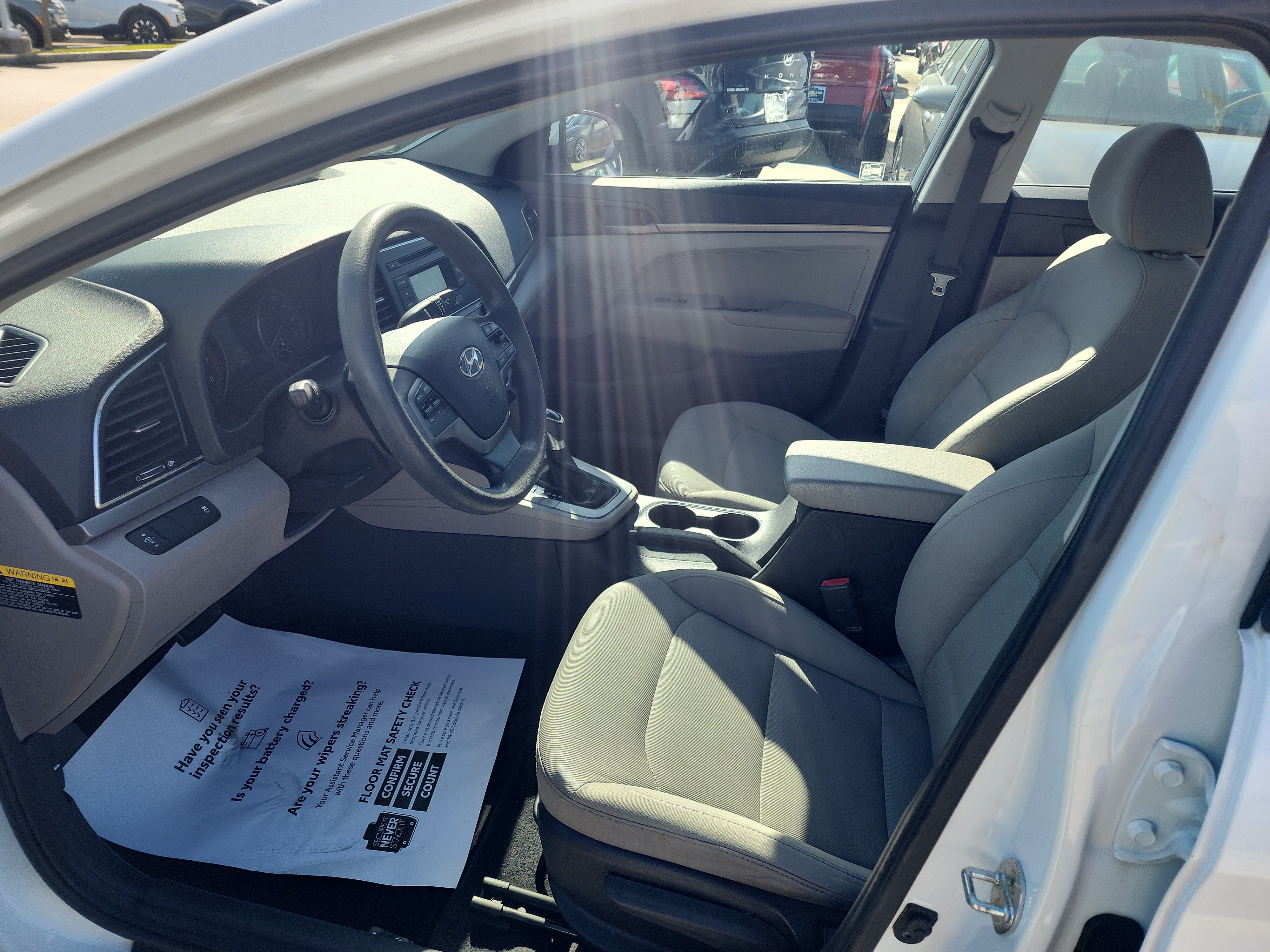 Used 2017 Hyundai Elantra SE FWD image 10