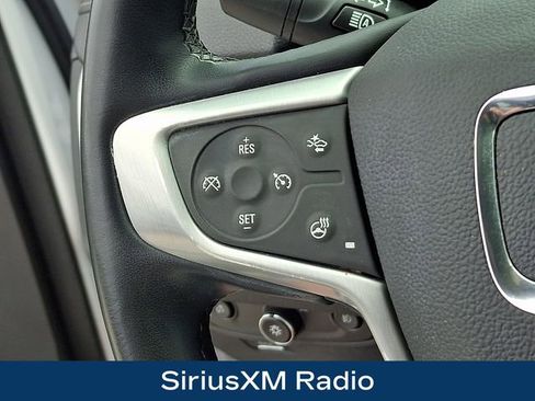 Used 2023 GMC Terrain SLT image 7