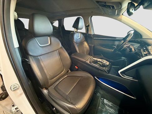 Used 2022 Hyundai Tucson Limited image 34
