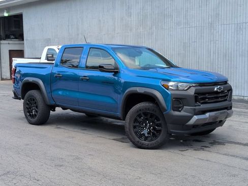 Used 2023 Chevrolet Colorado Trail Boss w/ Advanced Trailering Package AWD/4WD image 11