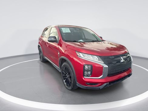 Used 2022 Mitsubishi Outlander Sport LE AWD/4WD image 2