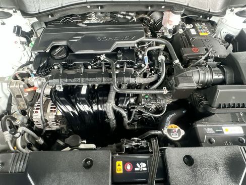 Used 2024 Hyundai Kona SEL AWD/4WD image 12