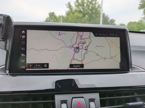 Used 2021 BMW X1 sDrive28i w/ Premium Package FWD image 17