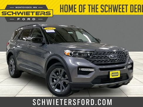 Certified 2023 Ford Explorer XLT w/ Equipment Group 202A AWD/4WD image 1