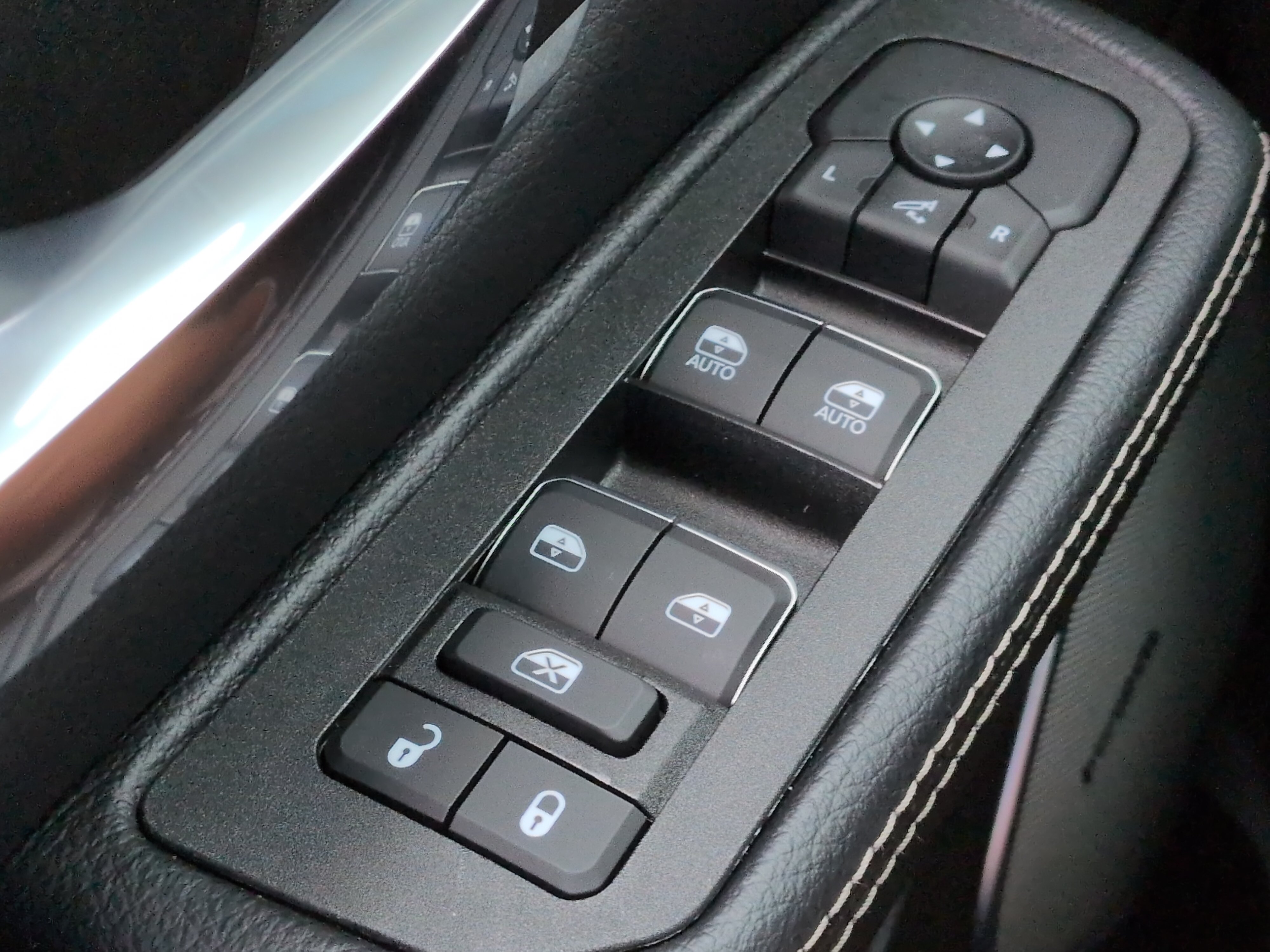Used 2026 RAM 1500 Laramie w/ Night Edition AWD/4WD image 23