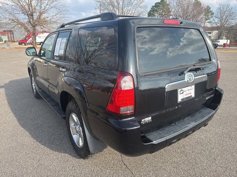 Used 2008 Toyota 4Runner SR5 image 3