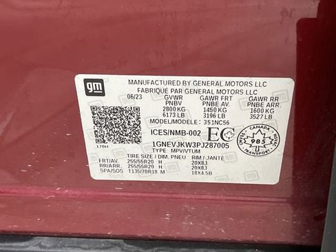 Used 2023 Chevrolet Traverse RS image 44