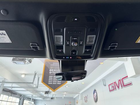 Certified 2023 GMC Yukon Denali Ultimate image 30