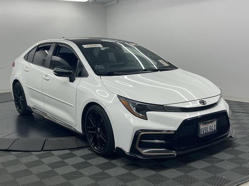 Used 2021 Toyota Corolla SE w/ Carpet Mat Package (TMS) image 2