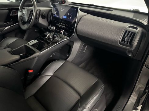 Certified 2023 Subaru Solterra AWD image 21