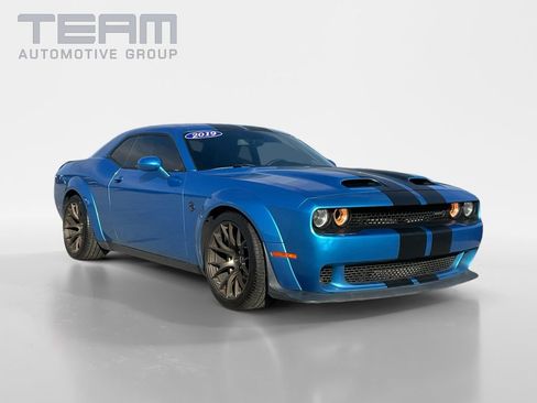 Used 2019 Dodge Challenger SRT Hellcat Redeye image 1