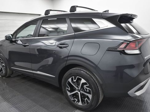 Used 2024 Kia Sportage EX image 5