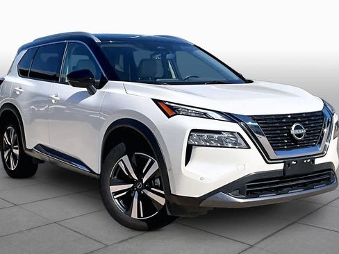 Used 2023 Nissan Rogue SL w/ SL Premium Package FWD image 2