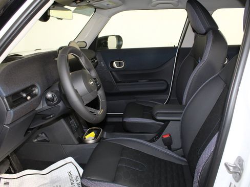 Used 2025 MINI Cooper S image 29