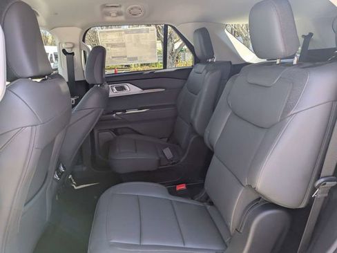 New 2026 Ford Explorer Active image 13