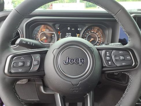 New 2026 Jeep Wrangler Unlimited Rubicon AWD/4WD image 8